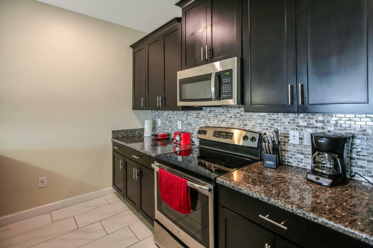 C - New 4 Bedroom Home - 5 Miles To Disney - Free Water Park - Private Pool Киссимми Экстерьер фото