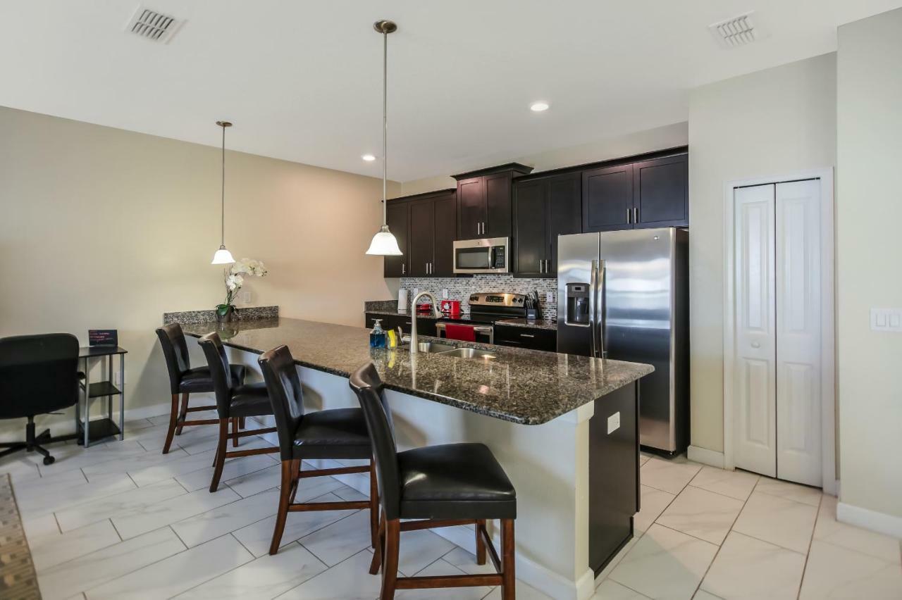 C - New 4 Bedroom Home - 5 Miles To Disney - Free Water Park - Private Pool Киссимми Экстерьер фото