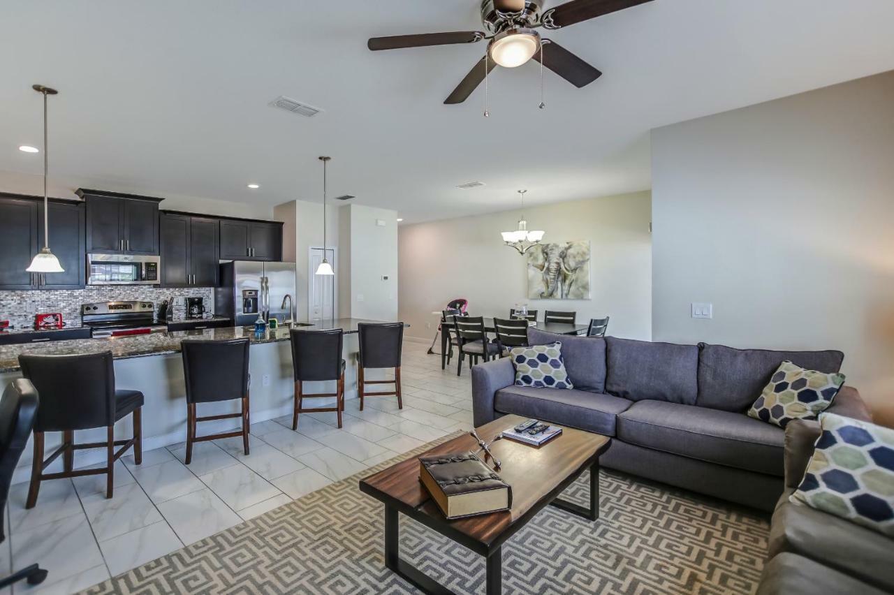 C - New 4 Bedroom Home - 5 Miles To Disney - Free Water Park - Private Pool Киссимми Экстерьер фото