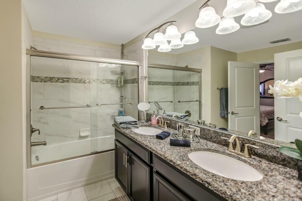 C - New 4 Bedroom Home - 5 Miles To Disney - Free Water Park - Private Pool Киссимми Экстерьер фото
